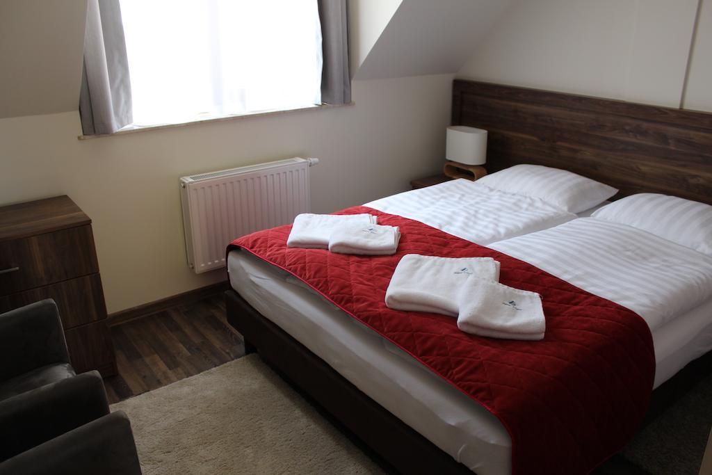Hotel Dobry Klimat Шклярска Поремба Стая снимка